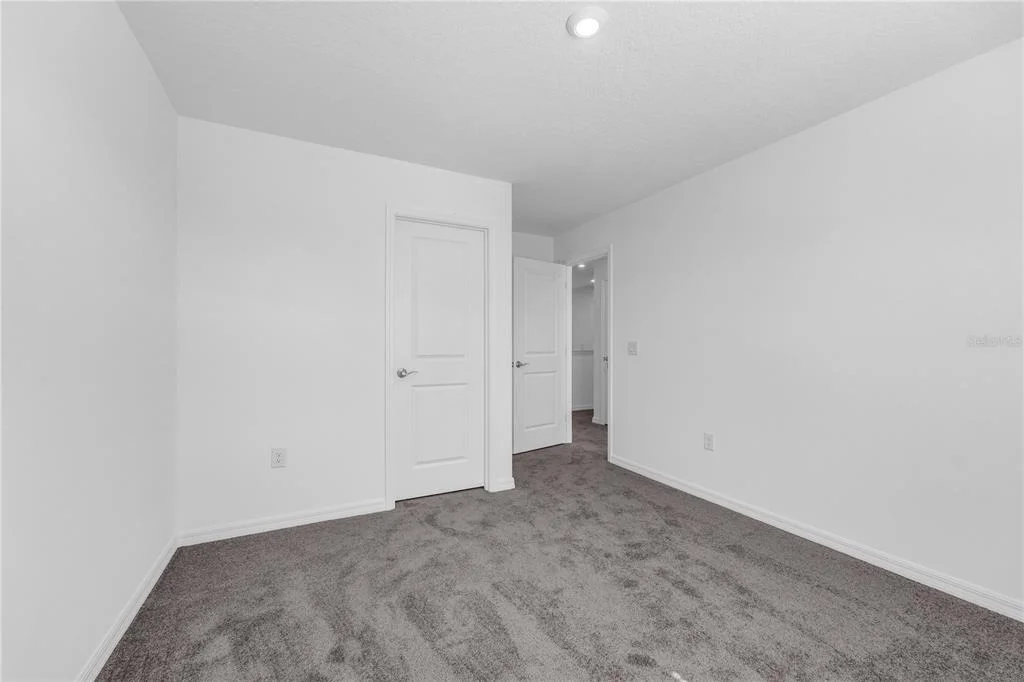Photo of 1678 MEADOWGROVE AVENUE NE