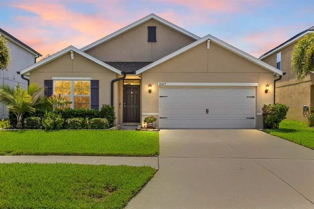 Photo of 10527 PARK MEADOWBROOKE DRIVE