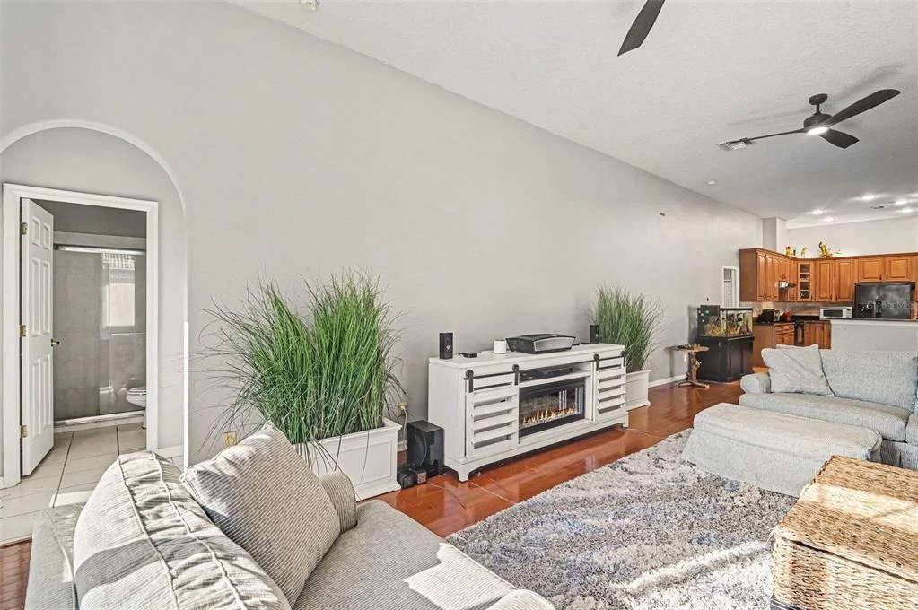 Photo of 1325 TALL MAPLE LOOP