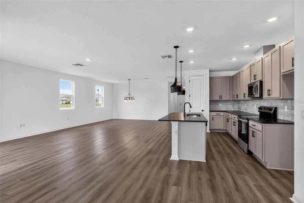 Photo of 30134 EMERALD FOREST DRIVE