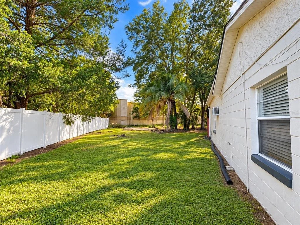 Photo of 604 RIVERWOODS CIRCLE