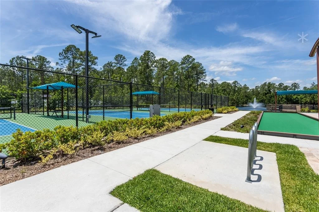 Photo of 118 GOLFVIEW COURT