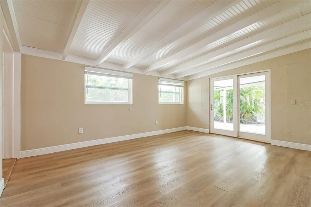 Photo of 10293 SATSUMA ROAD