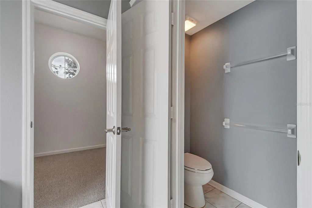 Photo of 116 OAK GROVE CIRCLE