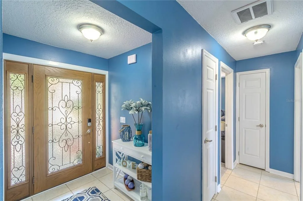 Photo of 6526 LYNN ROAD