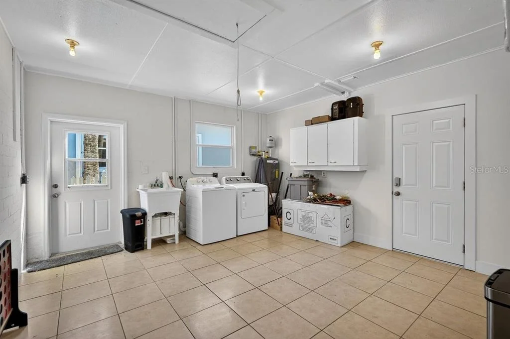 Photo of 450 LAMBERT AVENUE
