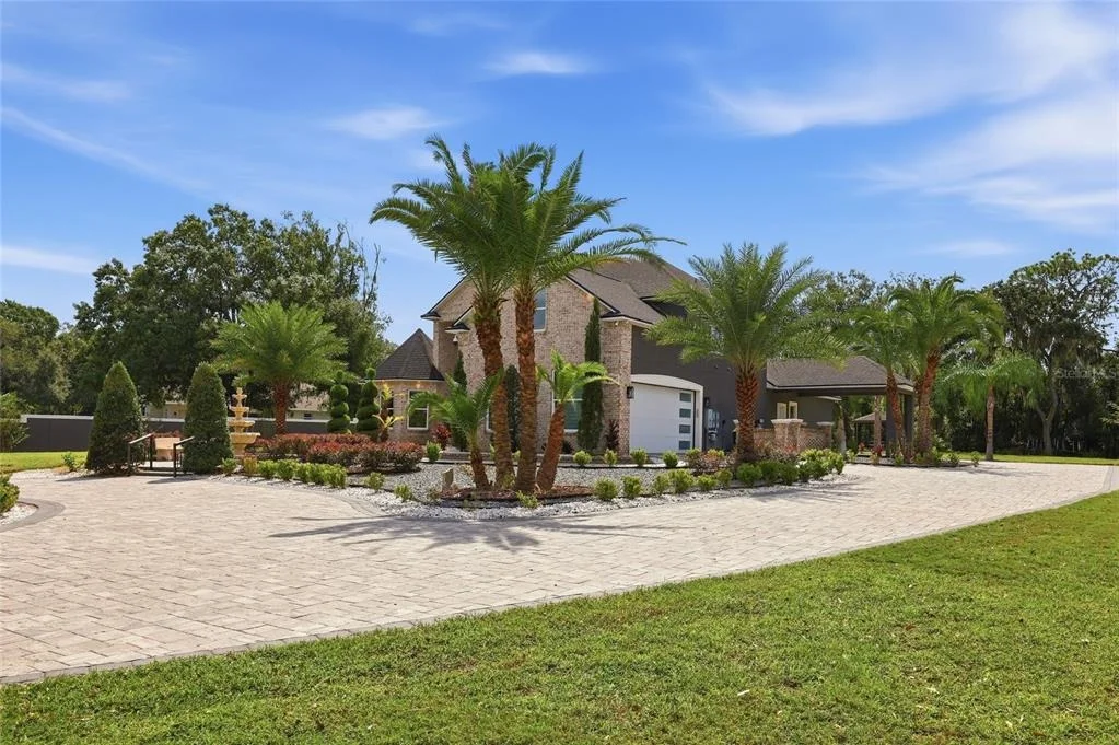 Photo of 416 W SOCRUM LOOP ROAD