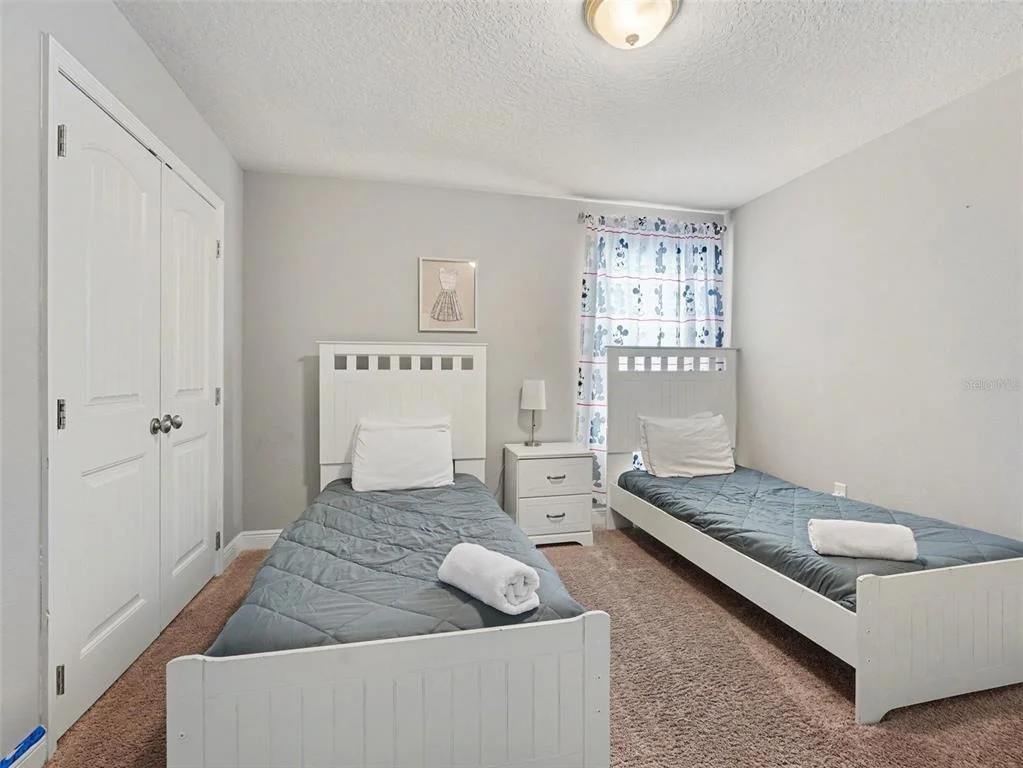 Photo of 4127 OAK TREE DRIVE