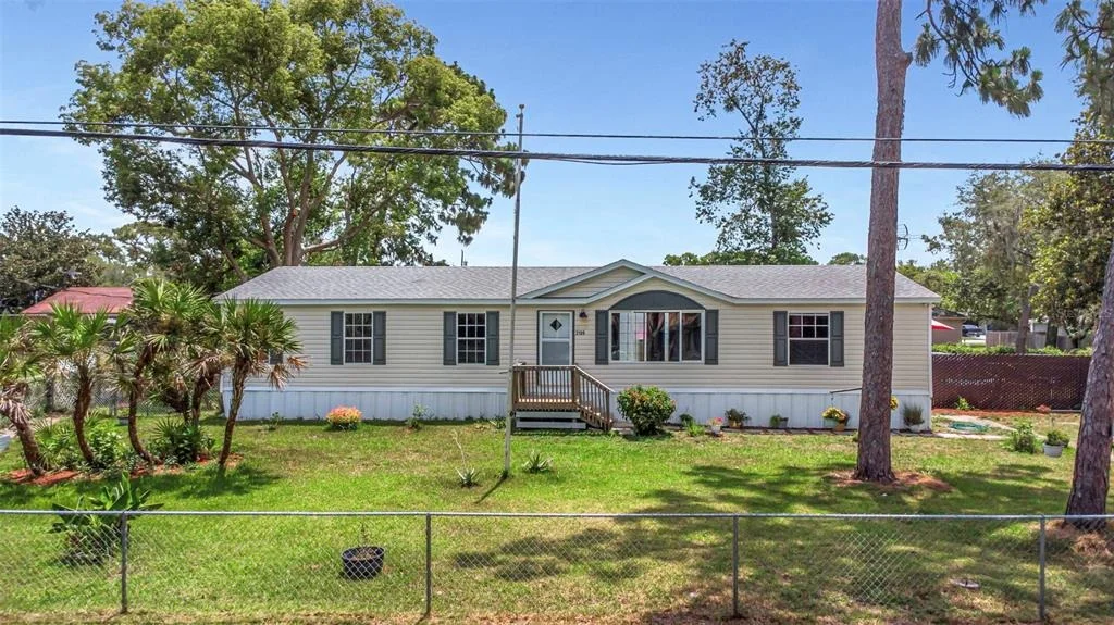 Photo of 3196 BARTLETT STREET