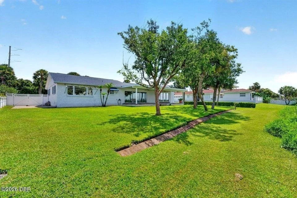 Photo of 448 RIVERSIDE DRIVE