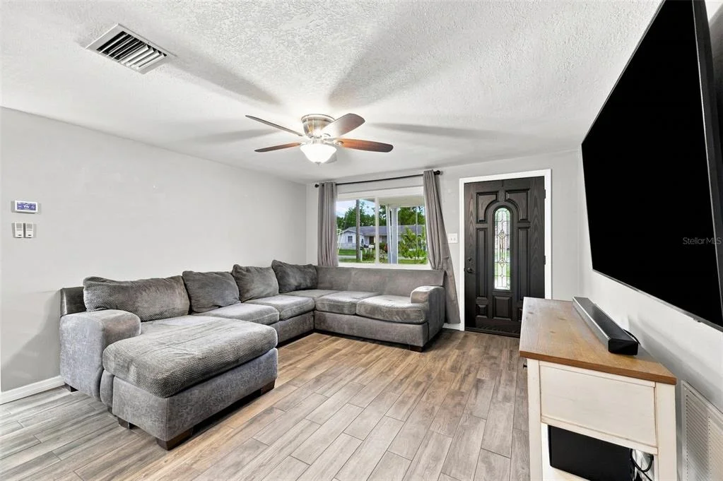 Photo of 4108 REDWING DRIVE
