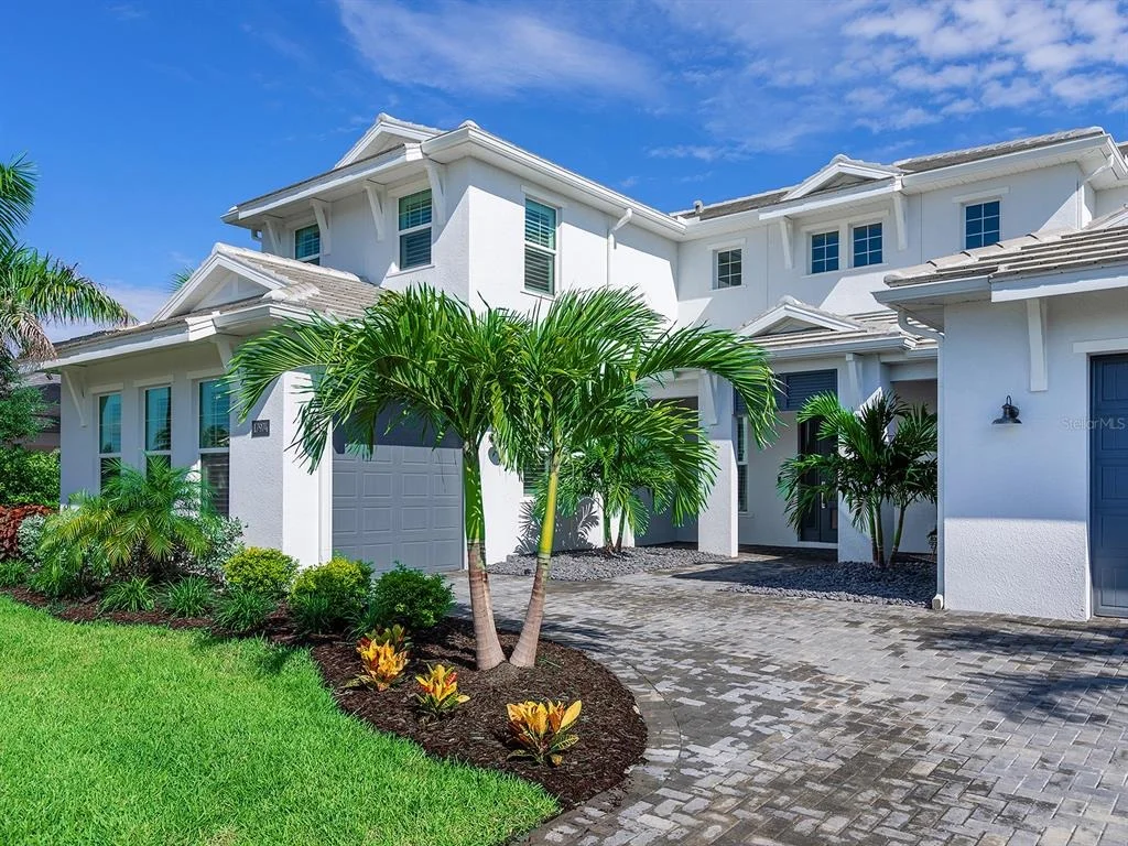 Photo of 17974 PALMISTE DRIVE