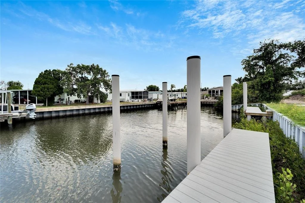 Photo of 6540 SIMONE SHORES CIRCLE