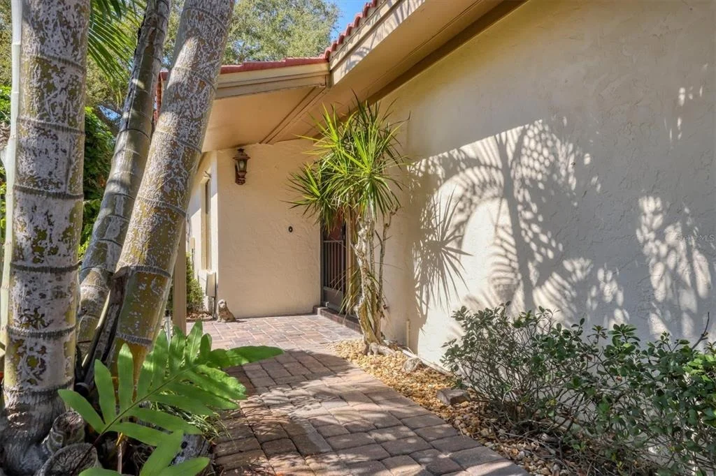 Photo of 6412 SUN EAGLE LANE
