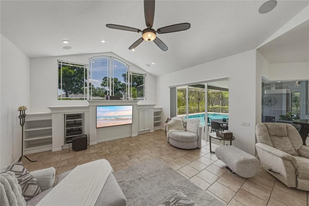 Photo of 6105 AUDUBON MANOR BOULEVARD