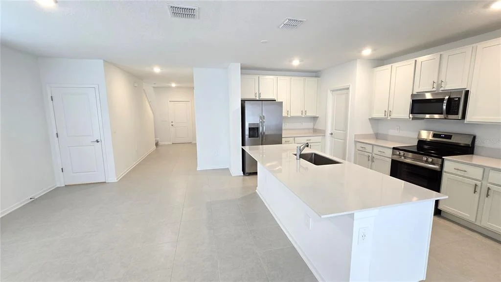 Photo of 5618 GINGHAM DRIVE