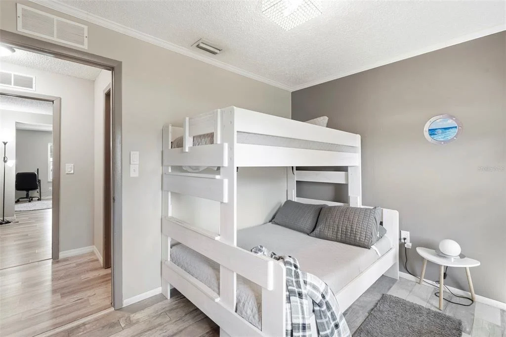 Photo of 2460 BEACON GROVES BOULEVARD