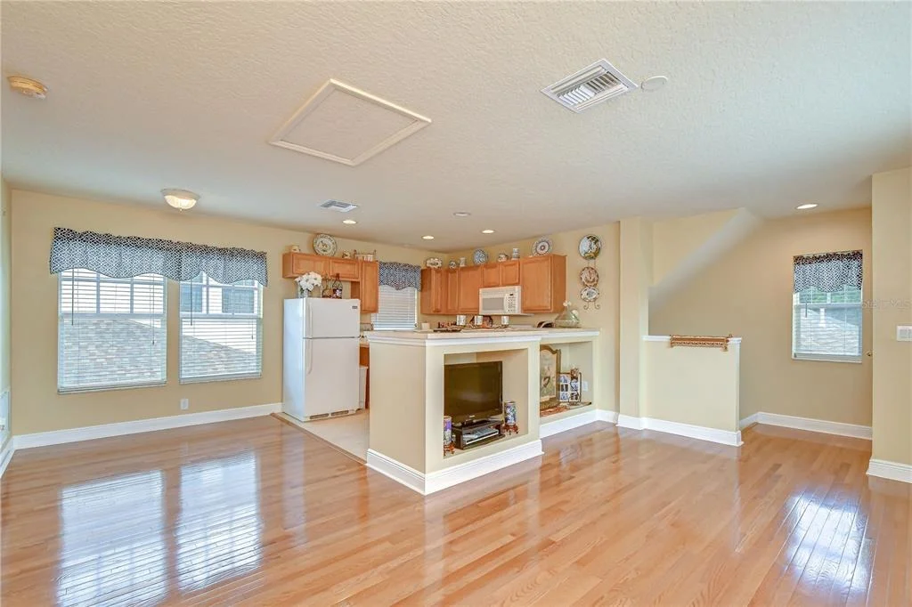 Photo of 6135 CHURCHSIDE DRIVE