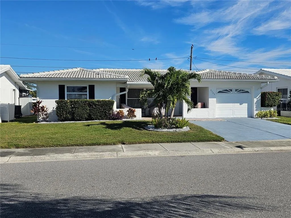 Photo of 9705 MAINLANDS BOULEVARD W
