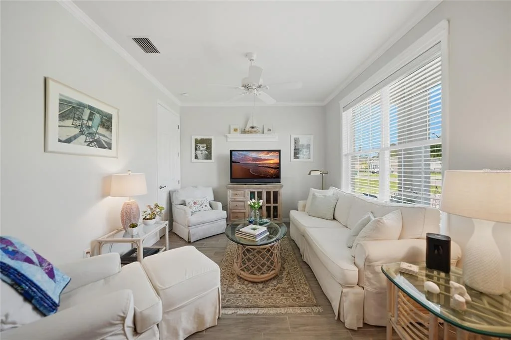 Photo of 25091 PALISADE ROAD
