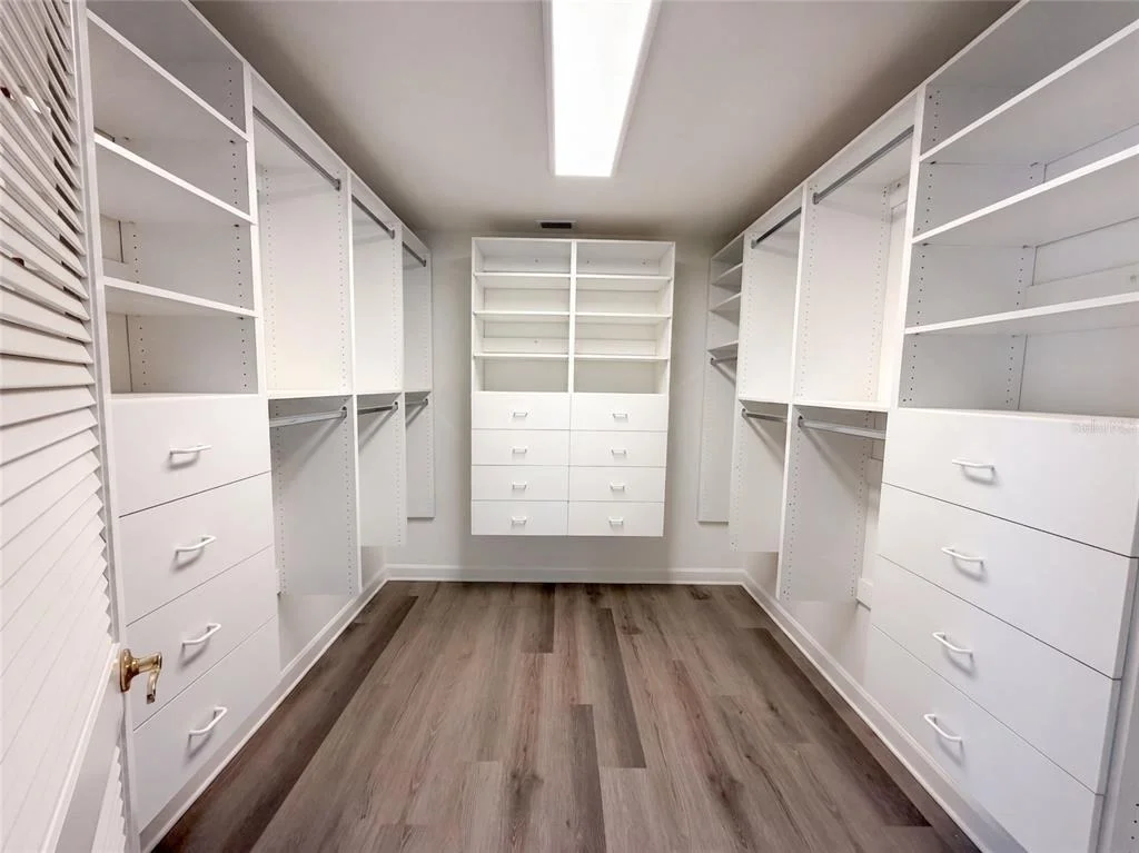 Photo of 24 BAY POINTE DRIVE