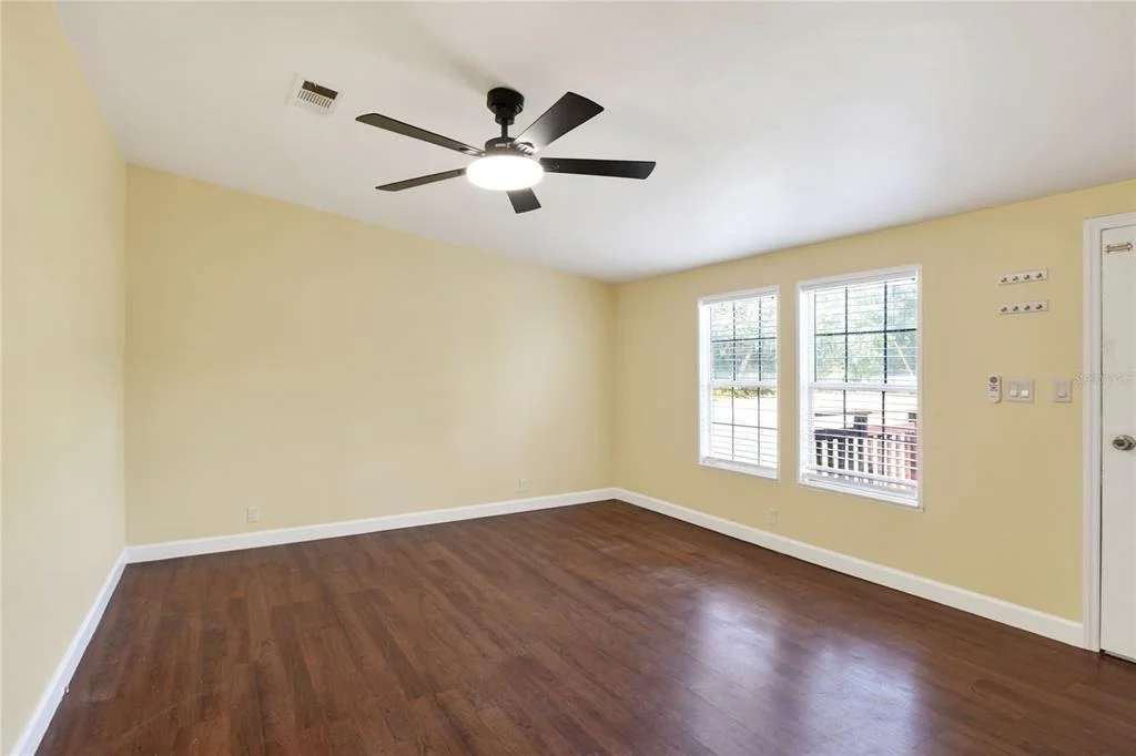 Photo of 321 KENT ROAD