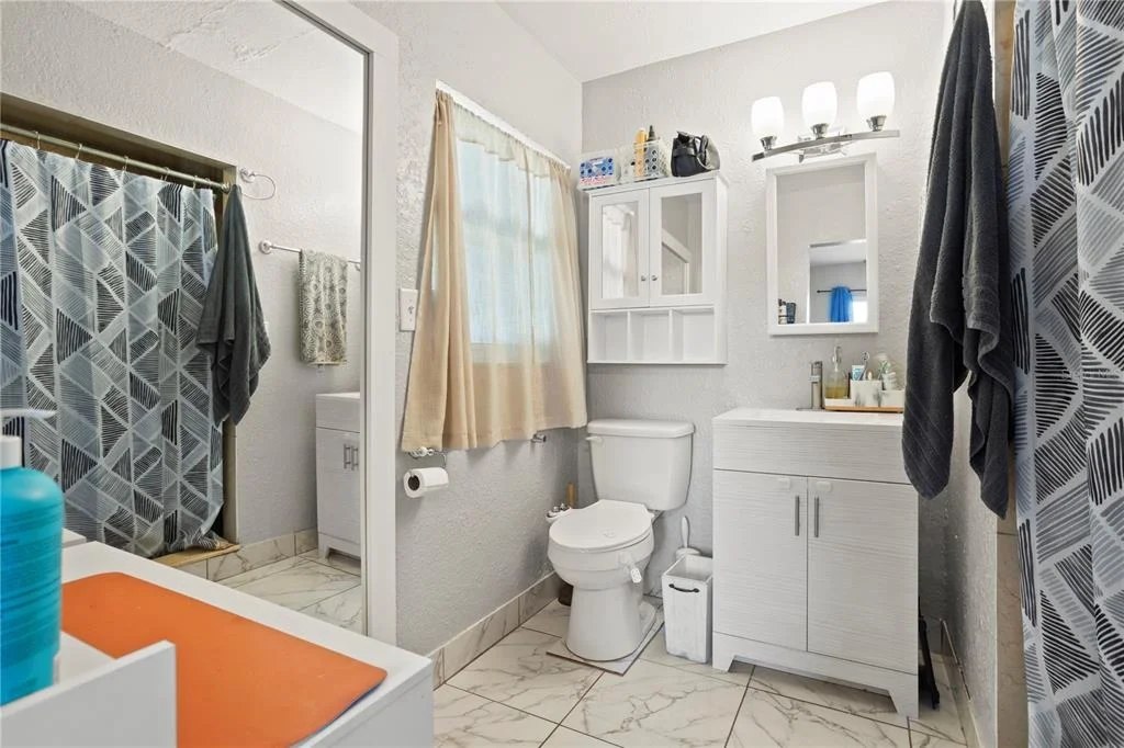 Photo of 6809 WILLOUGHBY LANE