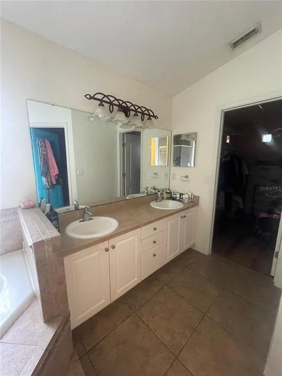 Photo of 396 KETTERING ROAD