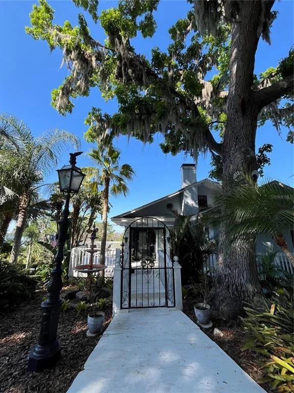 Photo of 629 HELEN STREET