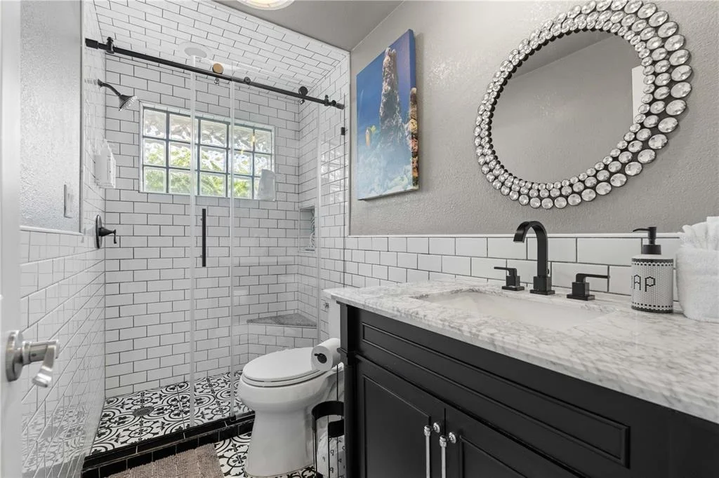 Photo of 2211 PALM TREE DRIVE