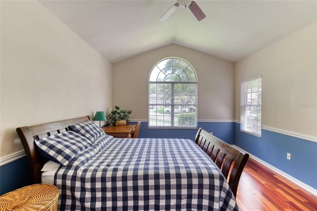 Photo of 5 WATERCLIFF LANE