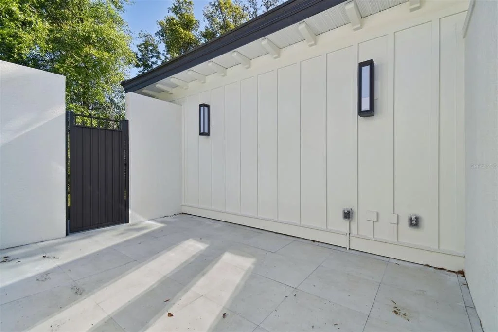 Photo of 17720 ROYAL EAGLE LANE