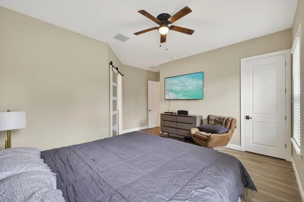 Photo of 1208 SUNSET LANE