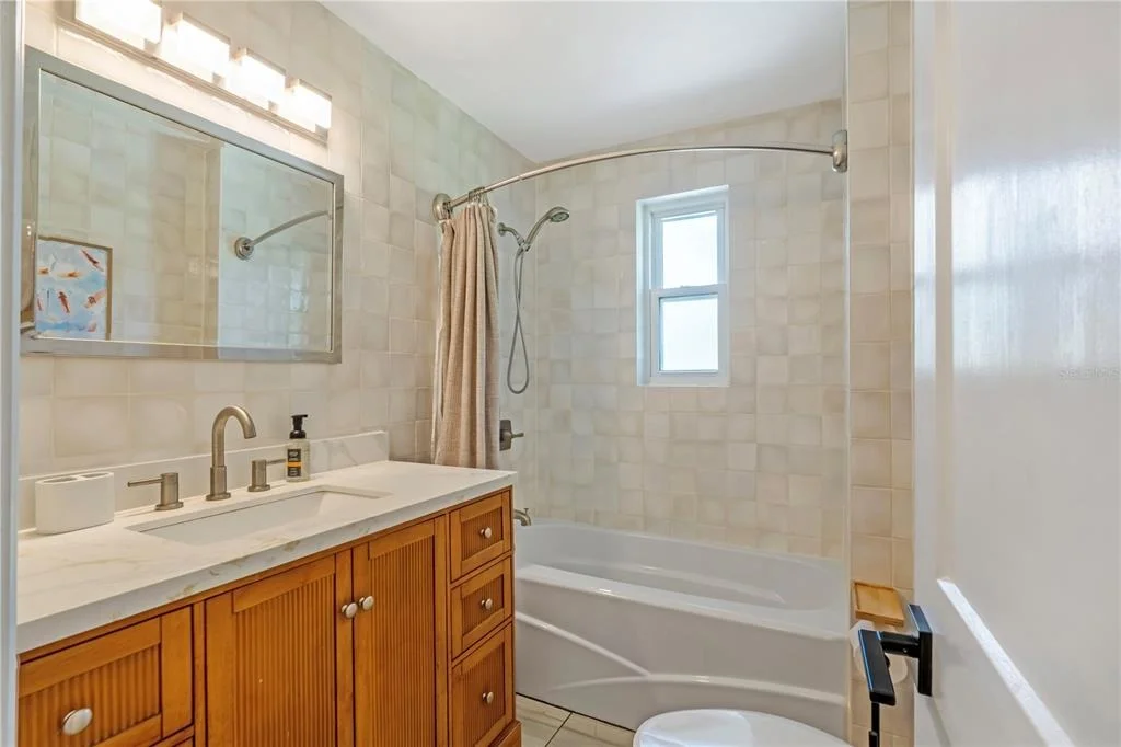 Photo of 988 SHOCKNEY DRIVE