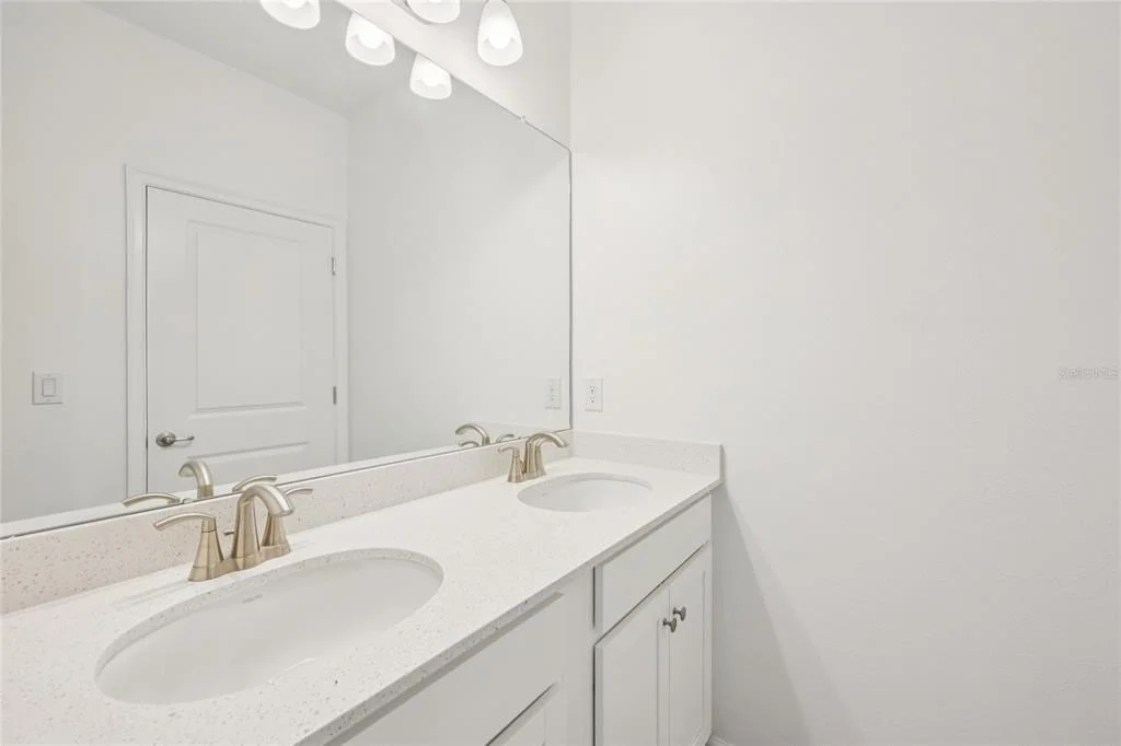 Photo of 806 WINTERSIDE DRIVE