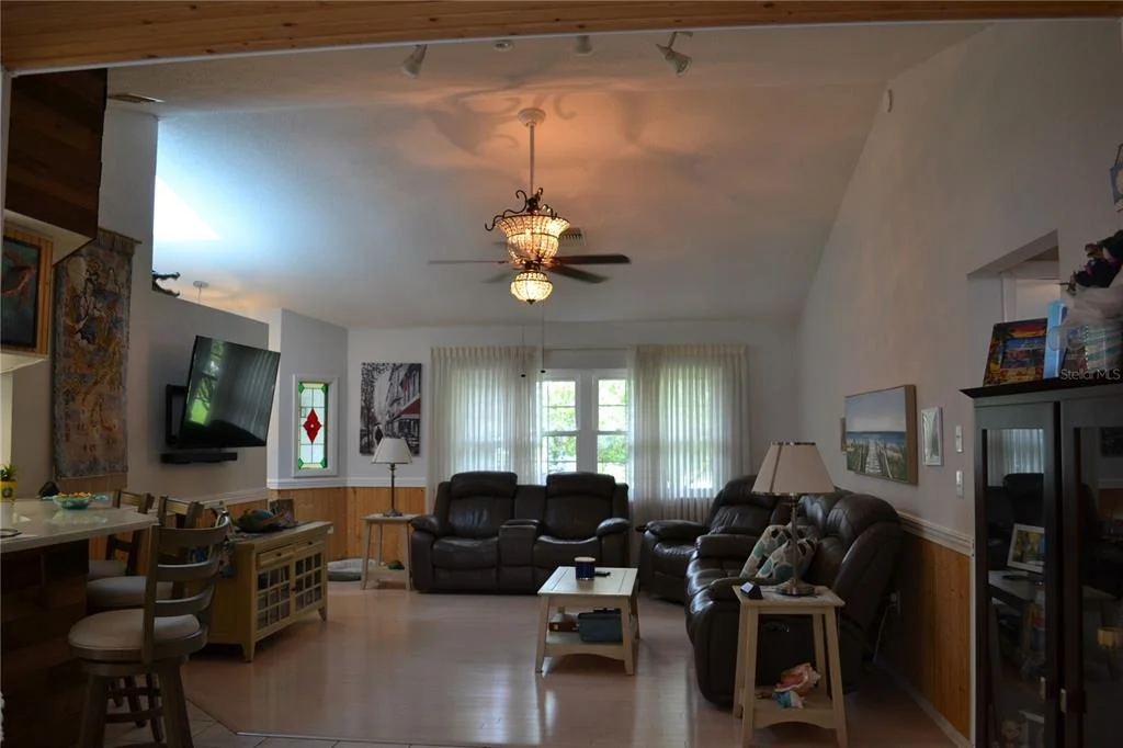 Photo of 8236 ANNAPOLIS ROAD