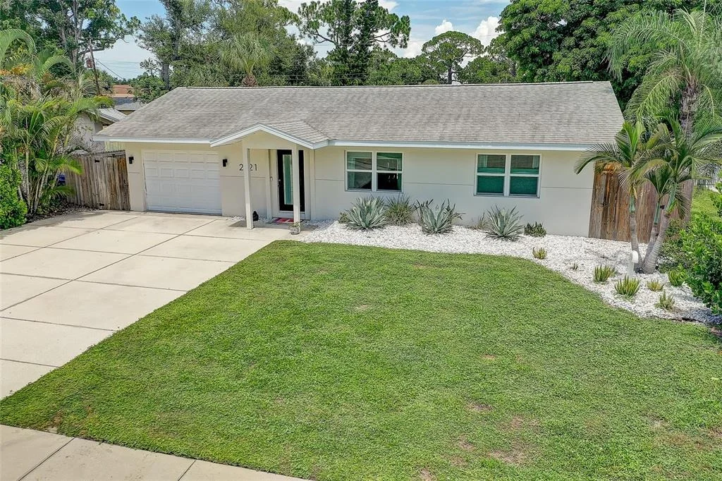 Photo of 2121 PALM TERRACE