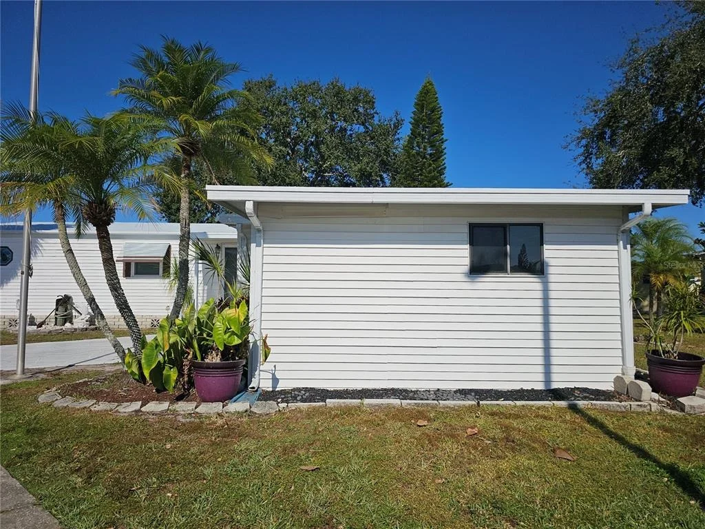 Photo of 101 DOLPHIN DRIVE N