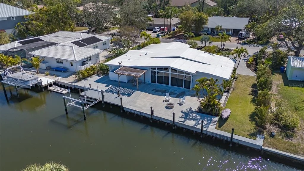 Photo of 619 BUTTONWOOD DRIVE