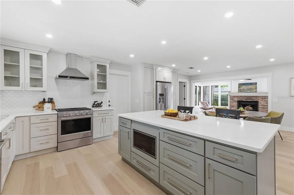 Photo of 2218 HENNESEN DRIVE