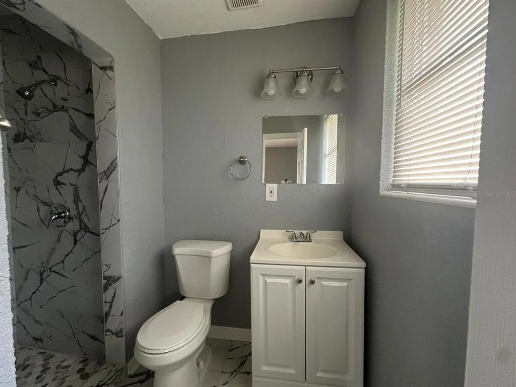 Photo of 1430 RON ROAD