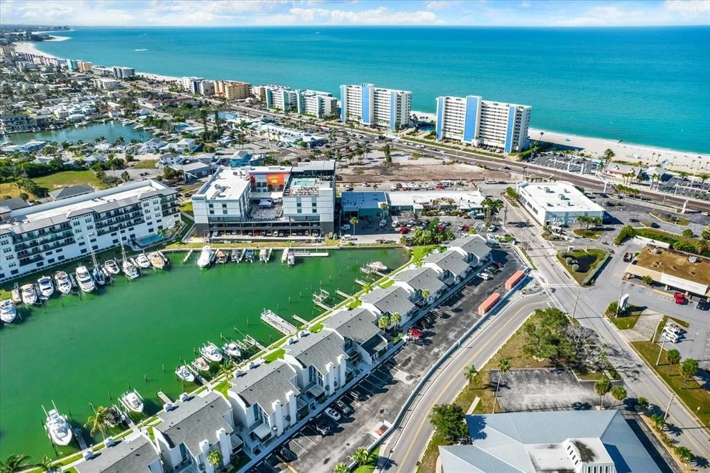 Photo of Unit E at 169 MEDALLION BOULEVARD