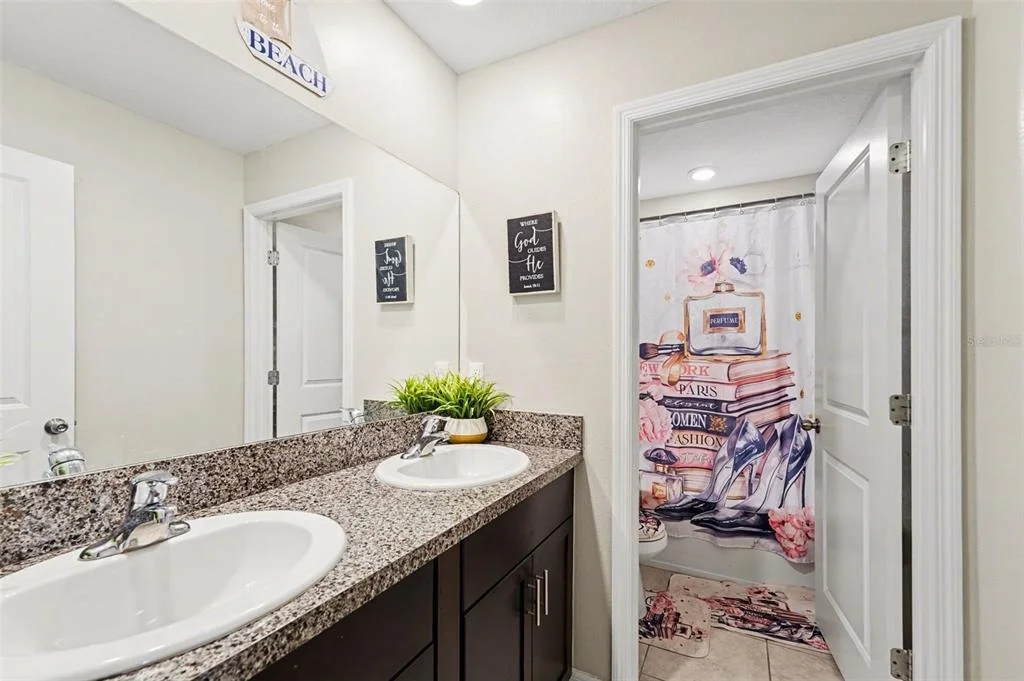 Photo of 882 OLIVE CONCH STREET