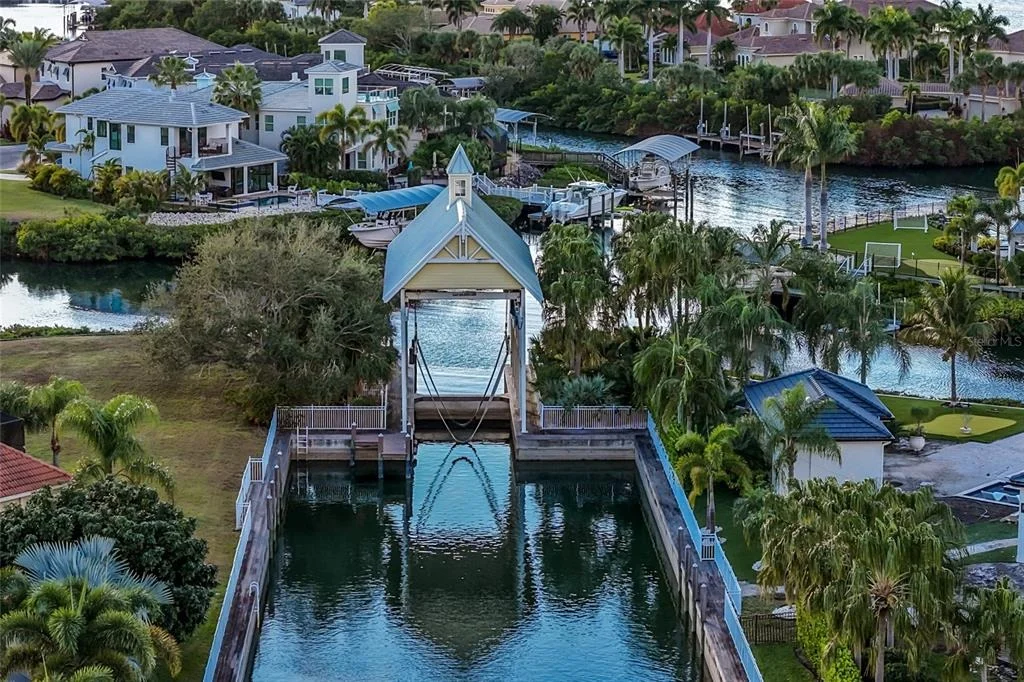 Photo of 525 MAST DRIVE