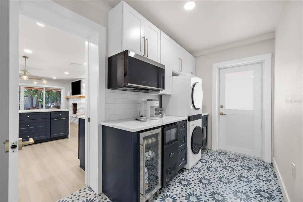 Photo of 730 BAY ESPLANADE