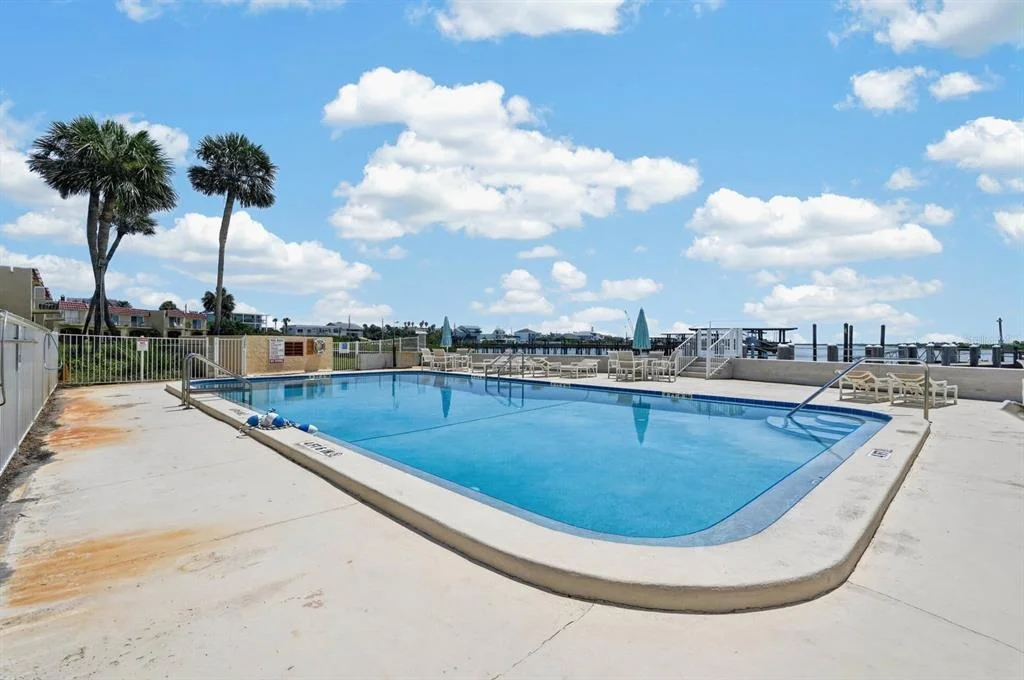 Photo of Unit B8 at 7265 A1A S