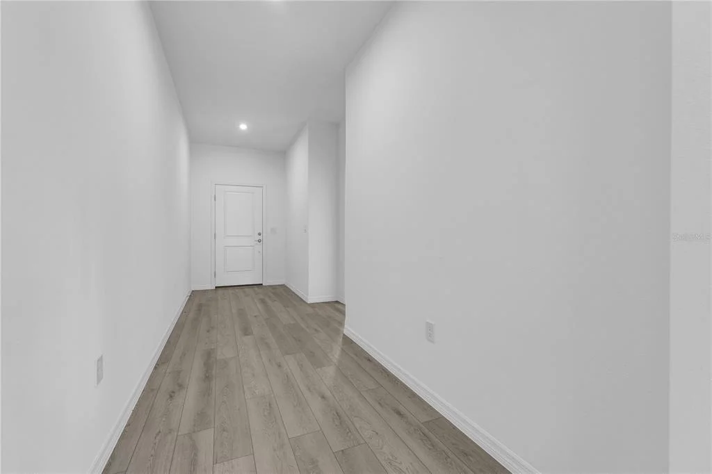 Photo of 1112 BANFF DRIVE NE