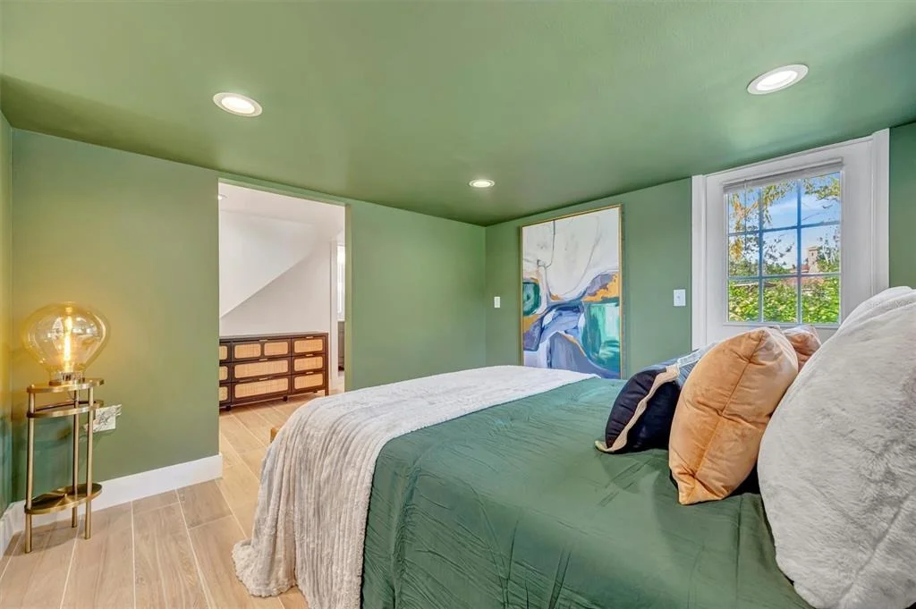Photo of 403 LONGBOW TRAIL