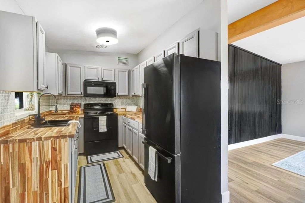 Photo of 124 EDGEWATER DRIVE