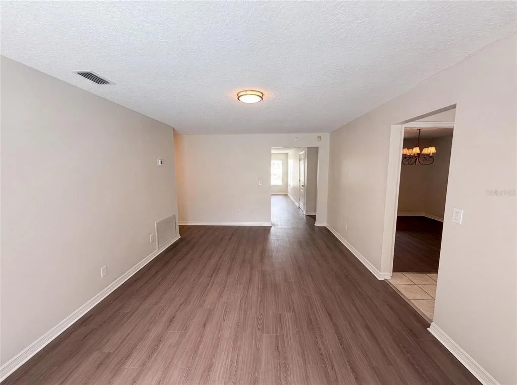 Photo of 963 SEQUOIA DRIVE